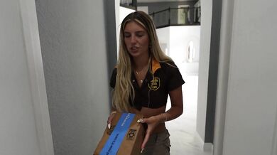 My Delivery Driver Turned Out to Be My Ex GF... So I Gave Her a Big Tip!