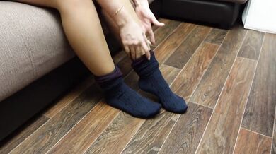 Schoolgirl Show Feet in Knee Socks and Change Dress Knee Socks Nylon Pantyhose Foot Fetish part 3