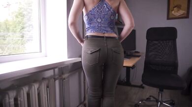 Coworker Teases Ass In Tight Jeans And Bright Thongs