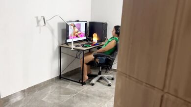 I FIND MY STEPSISTER VERY HOT WATCHING PORN YOU WEREN'T LIKE THAT !