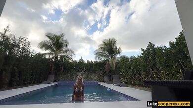 Hot Blonde Stepmom Fucks Me Home Alone By Pool - Sarah Harlow - Luke Cooper