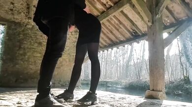 Pervert girl wanna risky fuck outdoor and gets cum on her Face
