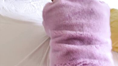 Winter in Europe! Slut CALIFORNIABABE warmed up with a pink fur coat!