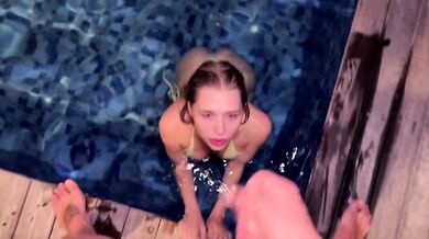 Sweet blowjob in the public pool. Cum on hair of Californiababe