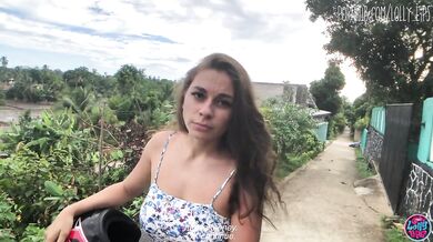 Hot Latina fucked for 1 dollar