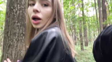 RISKY PUBLIC SEX in the forest with Californiababe