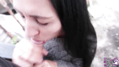 Shocked by cum in mouth! Outdoor blowjob and swallow cum
