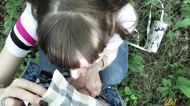 Student sucked me outdoors and swallowed cum