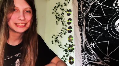 STEP SISTER SUCKS DICK WHILE GIRLFRIEND PLAYS COMPUTER - YourSofia