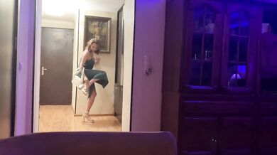 Overexcited neighbor returned from a party and fucked with a neighbor (with subs)