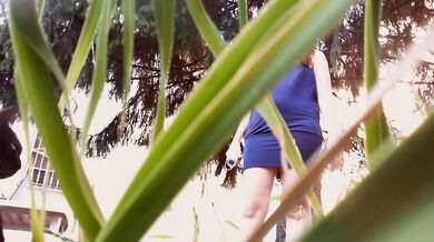 A beautiful giantess makes you her big feet in the garden her all the time!