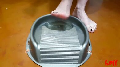 Piss into cat litter and wash my feet with pee