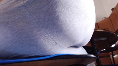Smelly farts in hot tight yoga pants do you want to smell all?