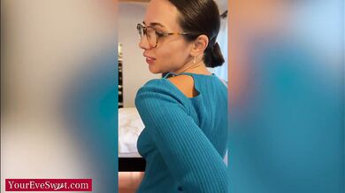 Super Tight Petite College Girl Masturbates On Camera & The Clip Gets LEAKED