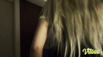 My girlfriend likes to sit on my cock, I fill her vagina with semen - Latina