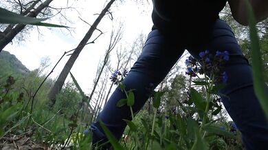 Mature BBW outdoor pissing and hairy pussy POV.