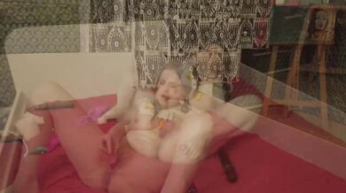 I FUCK MYSELF WITH MY PINK DILDO (SHORT VIDEO)