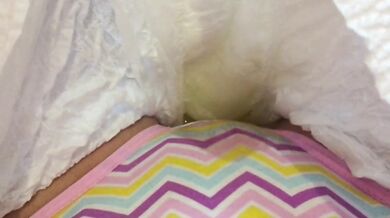 Pee in panties under a diaper. Abdl