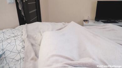 Very Massive Cumshot From Step-Mom Kisses