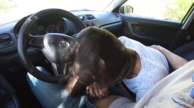 QUICK BLOWJOB IN CAR ON THE ROAD - Amateur AnnaForia