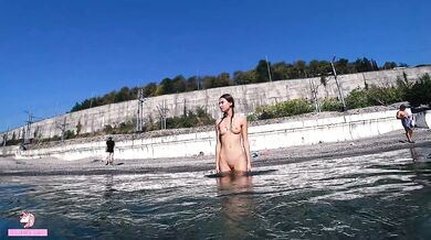 Naked mermaid let me swim with her and I filmed her