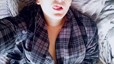 Please lick my pussy Part I (with dialogs)