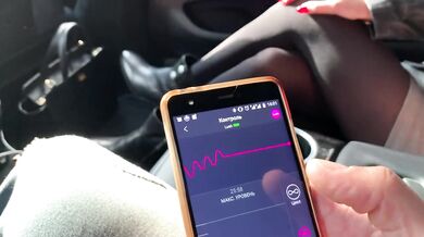Public mastrubation with Lovens Lush in taxi and restaurant