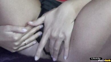 Fucked a brunette and violently finished.Home porno #2