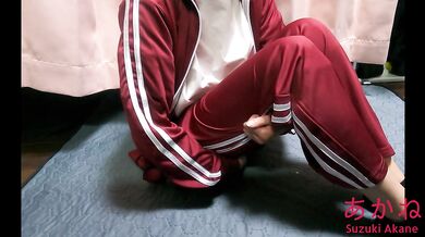 先生の話が長くておもらししちゃうJK