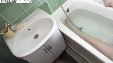 Spying on stepmom ended with in mouth
