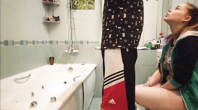 SHE CUM FROM SEX ON THE WASHING MACHINE