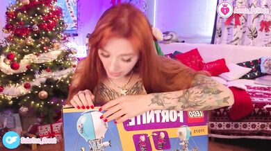 Unboxing new Lego Fortnite Bus