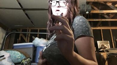 Hot Teen Babe Smokin In Garage