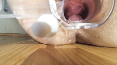 Dialating My Large Labia Pussy With A Speculum