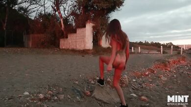Public Beach Tease With Buttplug