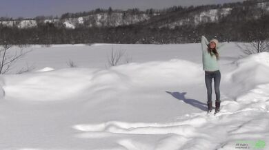 Winter Pee of Katya Clover