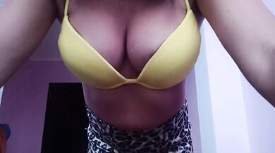 Big tits jumping