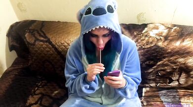 Emo girlfriend sucks lollipop and something else in Stitch cosplay