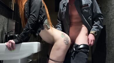 Red-haired beauty let herself get fucked right in the toilet of a casino