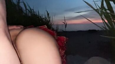 Препод Трахнул студентку на море после выпускного