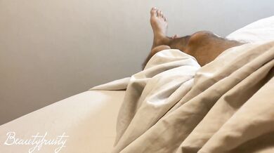 Step-sister with a gorgeous body caught jerking off and helped with sex!