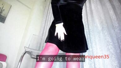 MERRY CHRISTMAS, LET'S TRY THE BLACK VELVET DRESS AND PENTI RED PANTYSOCKS..