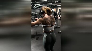 18yo Gangbang Slip Caught on TikTok Live Fail
