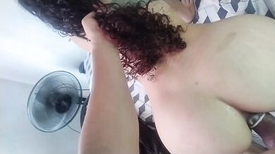 Big-bootied girl gets fucked in the ass after the gym in amateur video