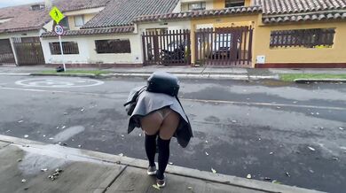 I SEDUCE A STUDENT I SEE ON THE STREET, WE END UP HAVING SEX IN MY ROOM - FELIPE SKULL