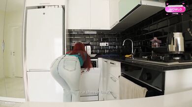 Hot MILF in tight jeans teases me with her big round ass at breakfast