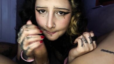 18 years old goth stepsister make me cum inside her pussy- Mey Mey