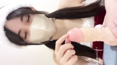 エロサンタが手コキをプレゼント(素人個人撮影/巨乳/デカ尻/美女/可愛い/日本人OL/スマホ自撮り/Japanese/asian