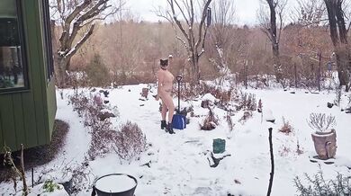 MY Mommy Shovels Snow with Her BIG Tits Swinging and Juicy Ass Out on a Snowy Day