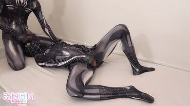 I had sex wearing a full-body tights, but it was difficult...